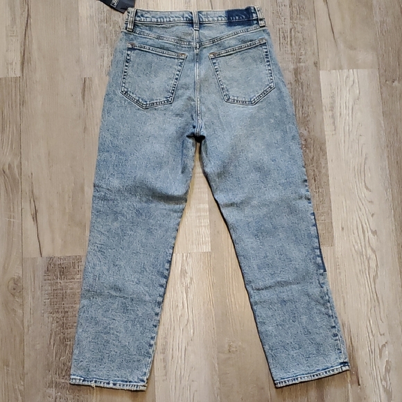 Abercrombie & Fitch Ankle Straight High Rise Jeans - Picture 6 of 8